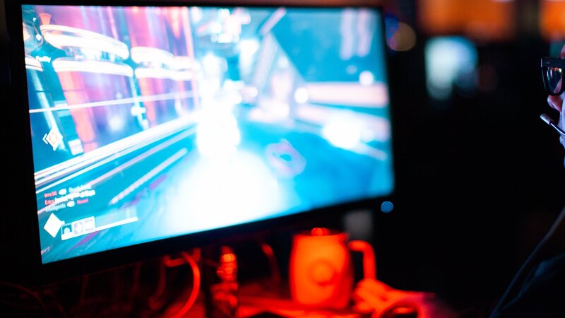 Computerspiel auf einem PC-Bildschirm